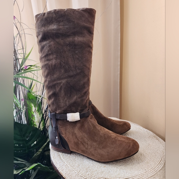 NWT. ROTH  fabric upper boots.SIZE 8 - Picture 4 of 9